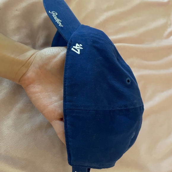 Hat 🧢 - Picture 2 of 3